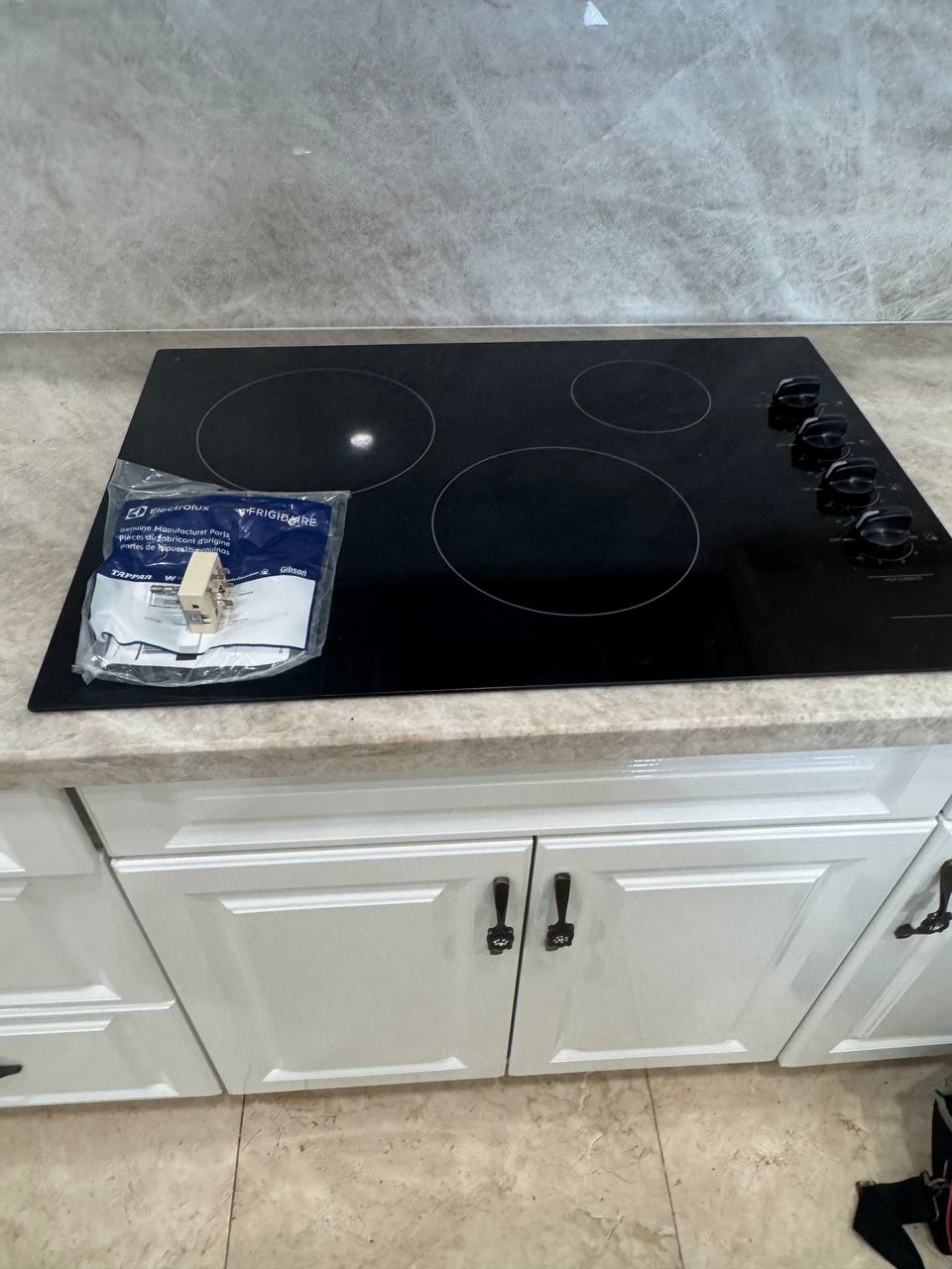 Electric Cooktop Repair in Weston: Restoring a Faulty Surface Burner — After