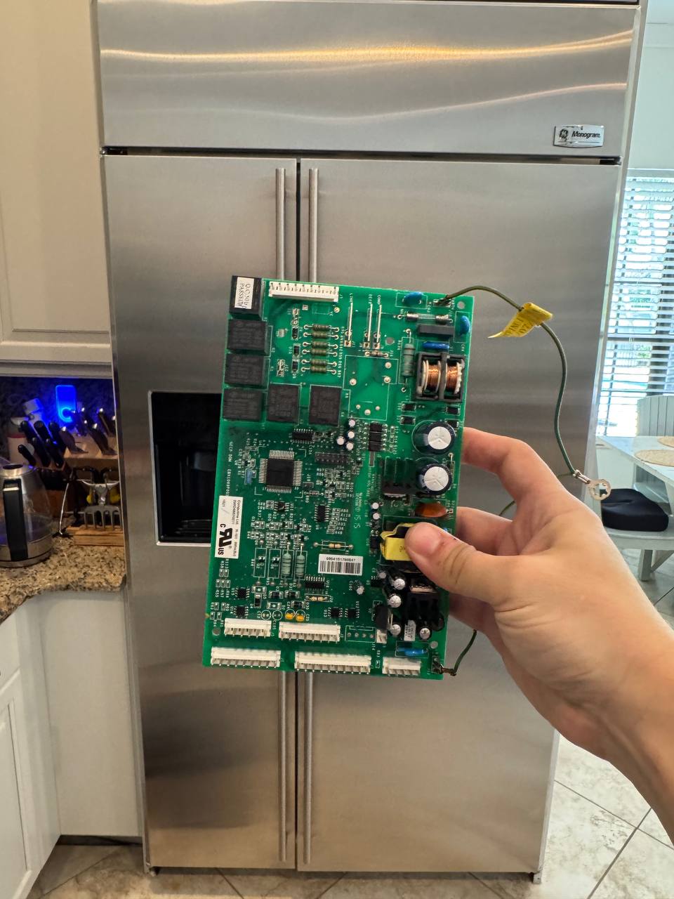 Emergency Monogram Refrigerator Repair in Hollywood, FL